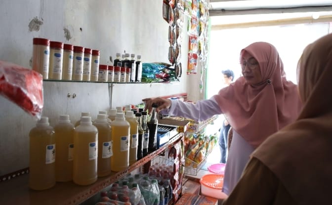 Salah satu warung warung kelontong yang menjadi pilot project program "Pisces Relay" Senin (11/3/2024).