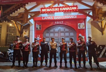 Pastikan Keamanan Di Bulan Ramadan, Polresta Banyuwangi Rutin Tilik Sambang Lapas Banyuwangi, Selasa (12/3/2024) malam.(dok. Humas Lapas IIA Banyuwangi)