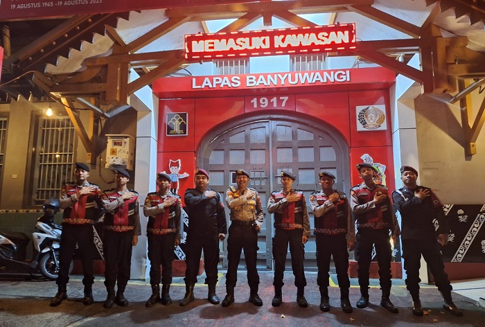 Pastikan Keamanan Di Bulan Ramadan, Polresta Banyuwangi Rutin Tilik Sambang Lapas Banyuwangi, Selasa (12/3/2024) malam.(dok. Humas Lapas IIA Banyuwangi)