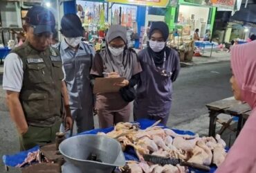 Puskeswan Gambiran gelar giat sidak daging pasar, Kamis (28/3/2024).(blok-a.com/Kuryanto)