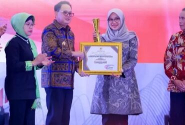 Caption : Banyuwangi memperoleh penghargaan sebagai Kabupaten dengan perencanaan terbaik, Rabu (3/4/2024)