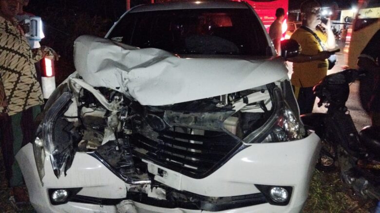 Kecelakaan Adu Banteng Mobil Vs Motor di Banyuwangi, 1 Orang Tewas