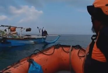 Memasuki hari ketiga, pencarian korban tenggelam di laut G Land belum ditemukan, Jumat (31/5/2024) sore. (blok-a.com/Kuryanto)