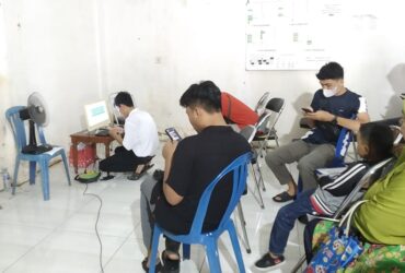 Suasana Kelas pengajuan online Adminduk di Disdukcapil Jember. (Foto: Dokumen Disdukcapil Jember)