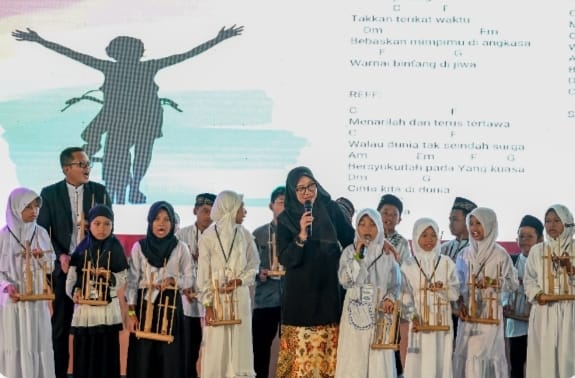 Ribuan anak yatim yang hadir di acara Festival Muharram Ceria, Kamis (1/7/2024).(blok-a.com/Kuryanto)