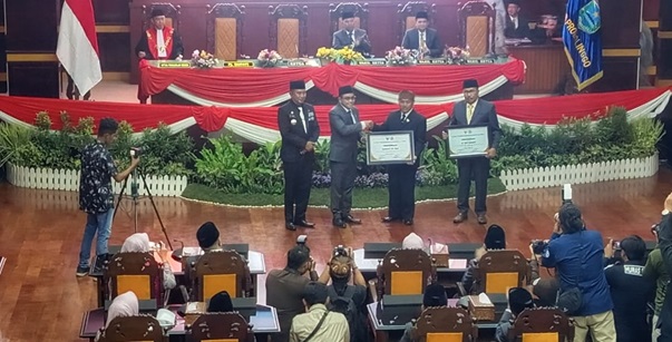 Pengambilan sumpah janji anggota DPRD Kabupaten Probolinggo masa jabatan 2024-2029.