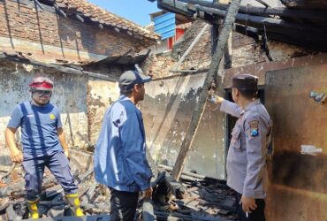 Di wilayah Kecamatan Banyuwangi, dalam 1 X 24 Jam, musibah kebakaran hingga dua kali terjadi.(blok-a.com)