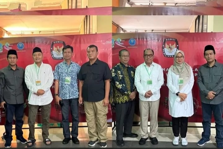 Dua paslon Bupati dan Wakil Bupati Banyuwangi, menjalani tes kesehatan di RSSA Malang, Jumat (30/8/2024).(blok-a.com/Kuryanto)