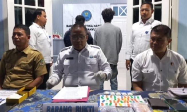 BNNK Banyuwangi gelar Press rilis ungkap kasus Narkoba, Selasa (6/8/2024).(blok-a.com/Istimewa)