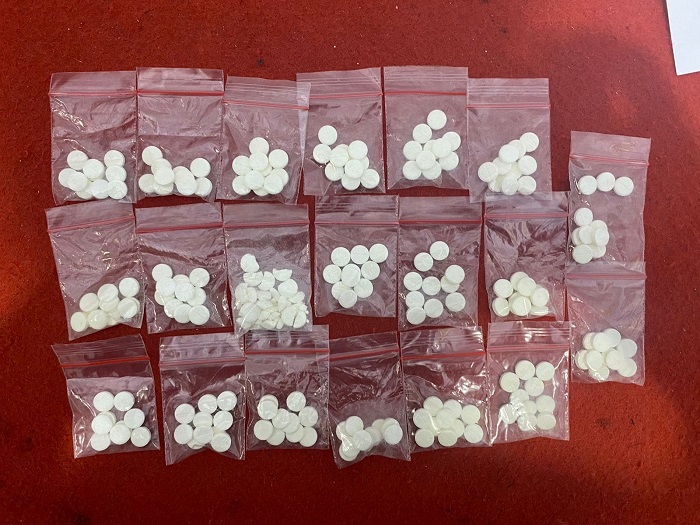 Barang bukti obat Trihekspenidril atau pil Threx, yang tidak berizin.(blok-a.com/Kuryanto)