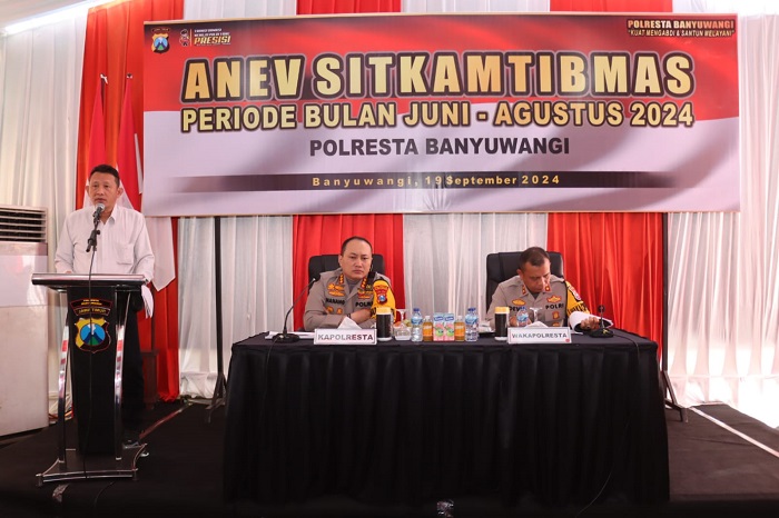 Polresta Banyuwangi gelar Anev Sitkamtibmas Bulan Juni-Agustus 2024, di Polsek Banyuwangi, Kamis (19/9/2024).(blok-a.com/Kuryanto)