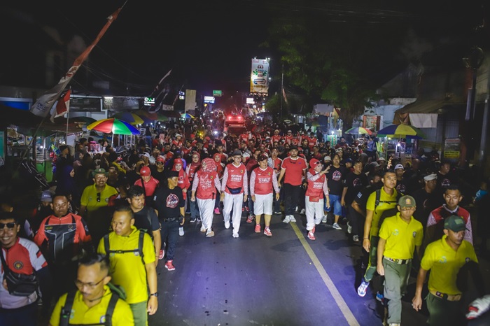 Bupati dan Wakil Bupati Jember bersama para ASN turut serta dalam Tajemtra 2024. (Foto: Istimewa)
