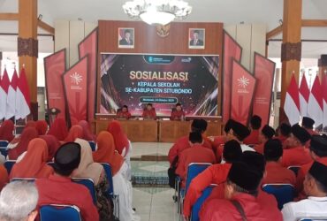 Sosialisasi kepada puluhan kepala sekolah se-Kabupaten Situbondo di Pendopo Aryo Situbondo, Jumat (24/10/2025).