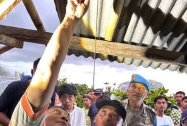 Lokasi pria nekat gantung diri usai ditinggal istri, Sabtu (1/11/2025). (dok. Polsek Bangorejo untuk blok-a.com)