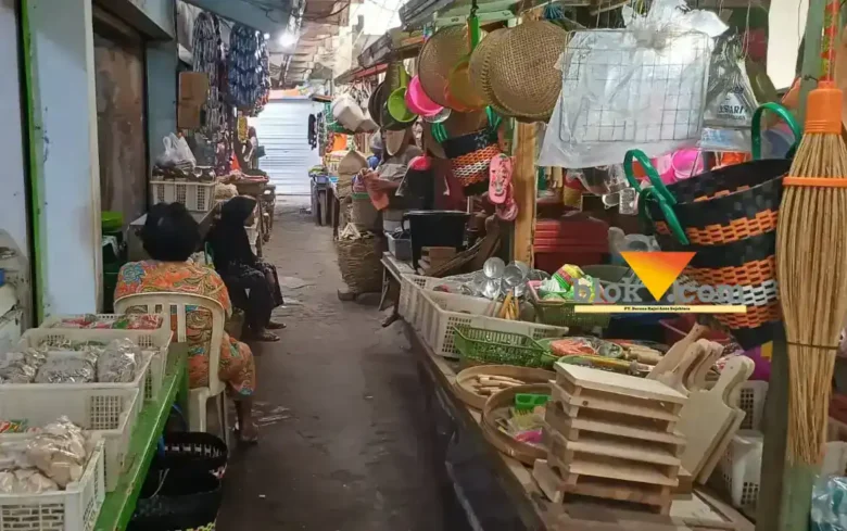 Dampak maraknya pasar liar, Pasda Rogojampi sepi pembeli, Senin (26/1/2026)(blok-a.com/Kuryanto)