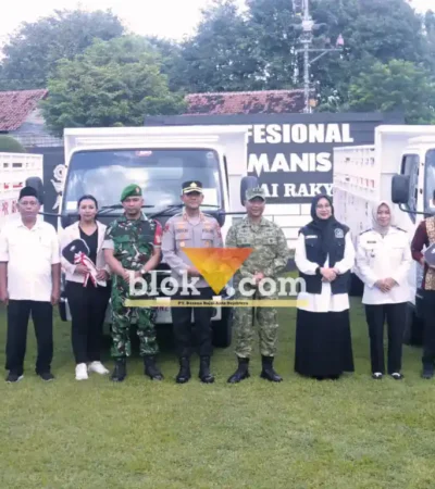 Kodim dan Pemkab Banyuwangi saat salurkan 18 Armada ke Koperasi Merah Putih yang sudah siap, Rabu (22/4/2026) (foto: Blok-a.com/Kuryanto).