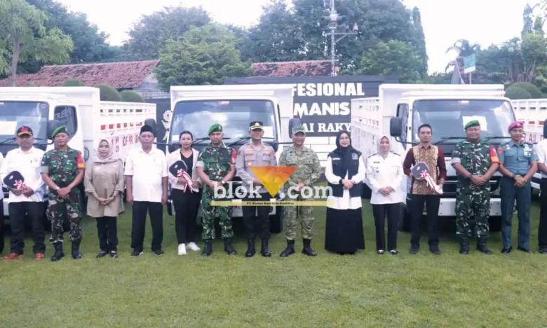 Kodim dan Pemkab Banyuwangi saat salurkan 18 Armada ke Koperasi Merah Putih yang sudah siap, Rabu (22/4/2026) (foto: Blok-a.com/Kuryanto).