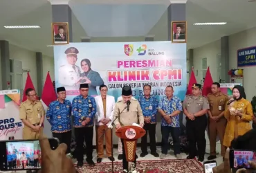 Bupati Jember Muhammad Fawait (Gus Fawait) meresmikan Klinik Calon Pekerja Migran Indonesia (CPMI) di RSD Balung pada Senin (27/04/2026)(foto: ist)