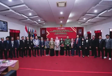 Bupati Banyuwangi, Ipuk Fiestiandani usai memberikan sambutannya pada acara Pengukuhan Gelar Certified Paralegal of Legal Aid (CPLA) kepada 46 Kades, Kamis (21/6/2026)(foto: istimewa)