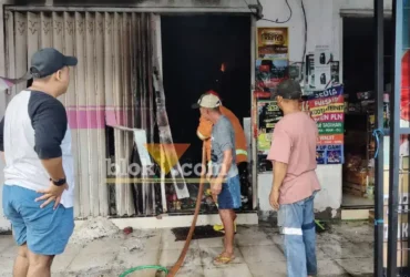 Kondisi ruko di Pasar Desa Tapanrejo, Kecamatan Muncar, Banyuwangi, yang terbakar pada Kamis (21/5/2026) sore (foto: Blok-a.com/Kuryanto)