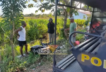 Kondisi motor Honda Supra tanpa Nopol pasca alami laka tunggal di Jalan Buk Putih, Kecamatan Silirangung Banyuwangi, sebelum dievakuasi, Senin (29/06/2026) (foto: Blok-a.com/Kuryanto)