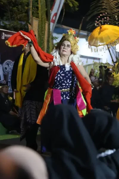 Seblang Bakungan, tarian ritual sakral kuno yang dibawakan perempuan paruh baya, pukau banyak Wisatawan (foto: istimewa)
