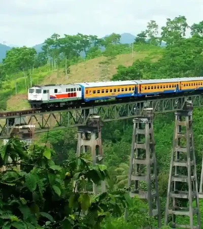 Jembatan Mrawan Jadi ikon KAI Daop 9 Jember. (Istimewa).