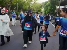 Bupati Ipuk (baju putih), saat ikuti Baperun. (foto: dok Pemkab)