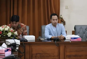 Ketua Pansus pembahasan Raperda RPIK, Aevy Rizalsi (kanan) bersama Wakil Ketua Pansus, Andhiko, Kamis (09/07/2026) (foto: Blok-a.com/Istimewa).