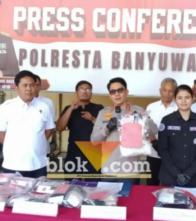 Kapolresta Banyuwangi, Kombes Pol Rofiq Ripto Himawan memberikan keterangan pers hasil Operasi Tumpas Semeru 2026, Selasa (01/09/2026) (foto: blok-com.com/Kuryanto)