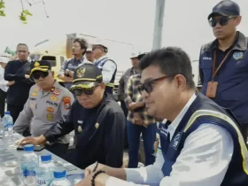 Wabup Mujiono usai meninjau lokasi Dermaga Bulusan, Selasa (08/09/2026) (foto: Istimewa)