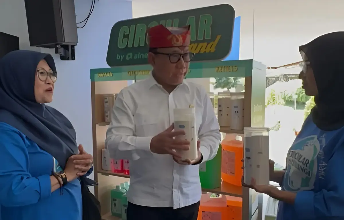 Banyuwangi Kembangkan Ekosistem Produk Guna Ulang Untuk Tekan Sampah dari Hulu