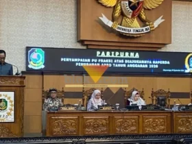 Drs. H. Suprayogin juru bicara Fraksi Gerindra DPRD Banyuwangi PU dalam Rapat Paripurna, Jumat (25/09/2026)(blok-a com/Kuryanto).