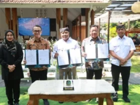 Penandatanganan kesepakatan bersama antara Pemkab Banyuwangi dengan PT Astra International Tbk melalui YPA-MDR di Pendopo Sabha Swagata Blambangan, pada Sabtu (10/10/2026)(Istimewa)